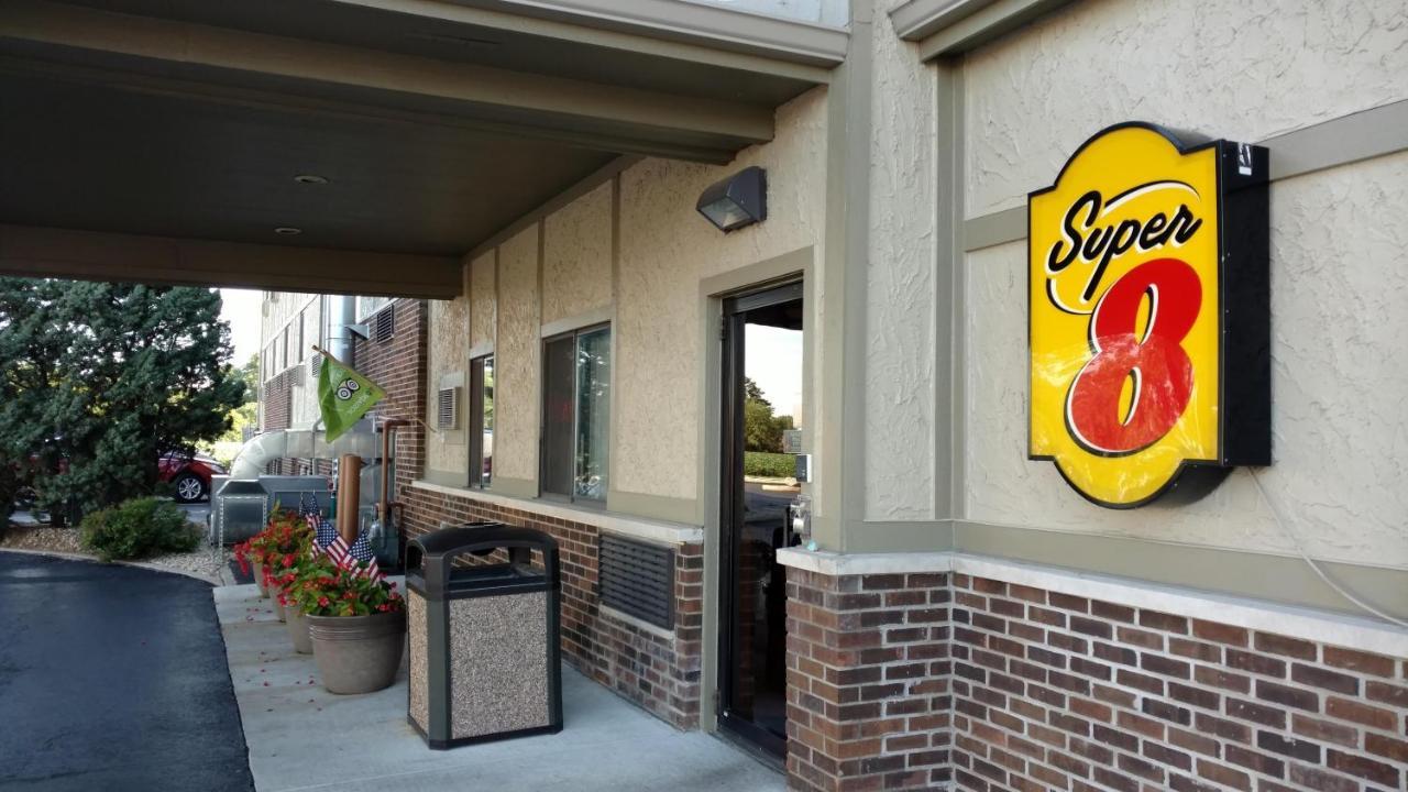 Hotel Super 8 By Wyndham Ottawa Starved Rock Zewnętrze zdjęcie