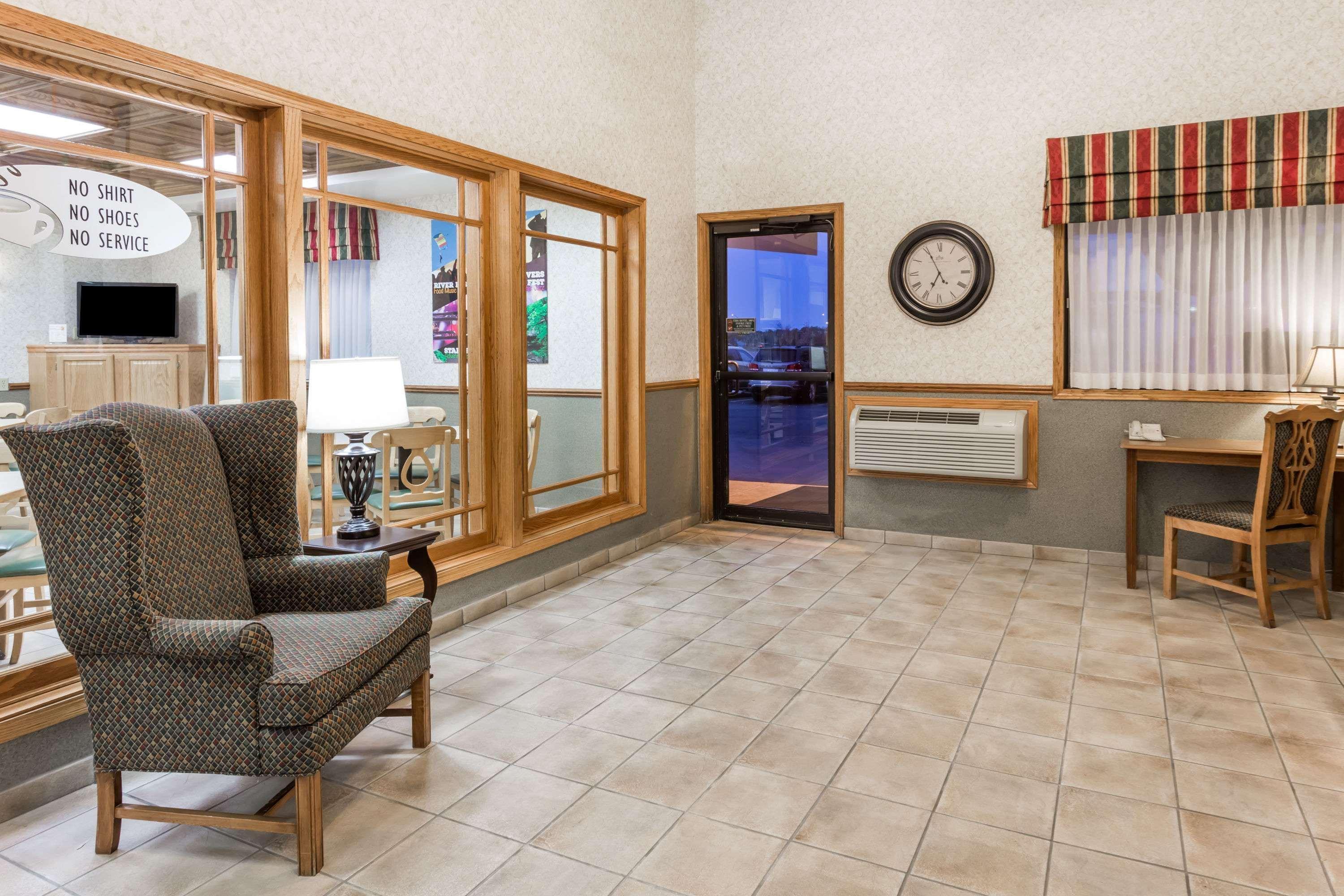 Hotel Super 8 By Wyndham Ottawa Starved Rock Zewnętrze zdjęcie