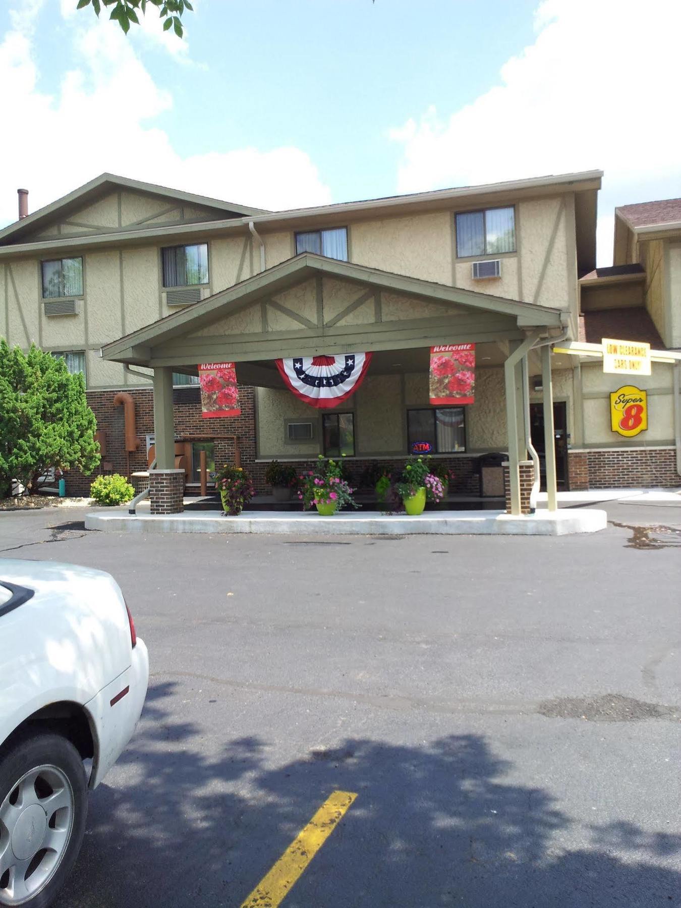 Hotel Super 8 By Wyndham Ottawa Starved Rock Zewnętrze zdjęcie