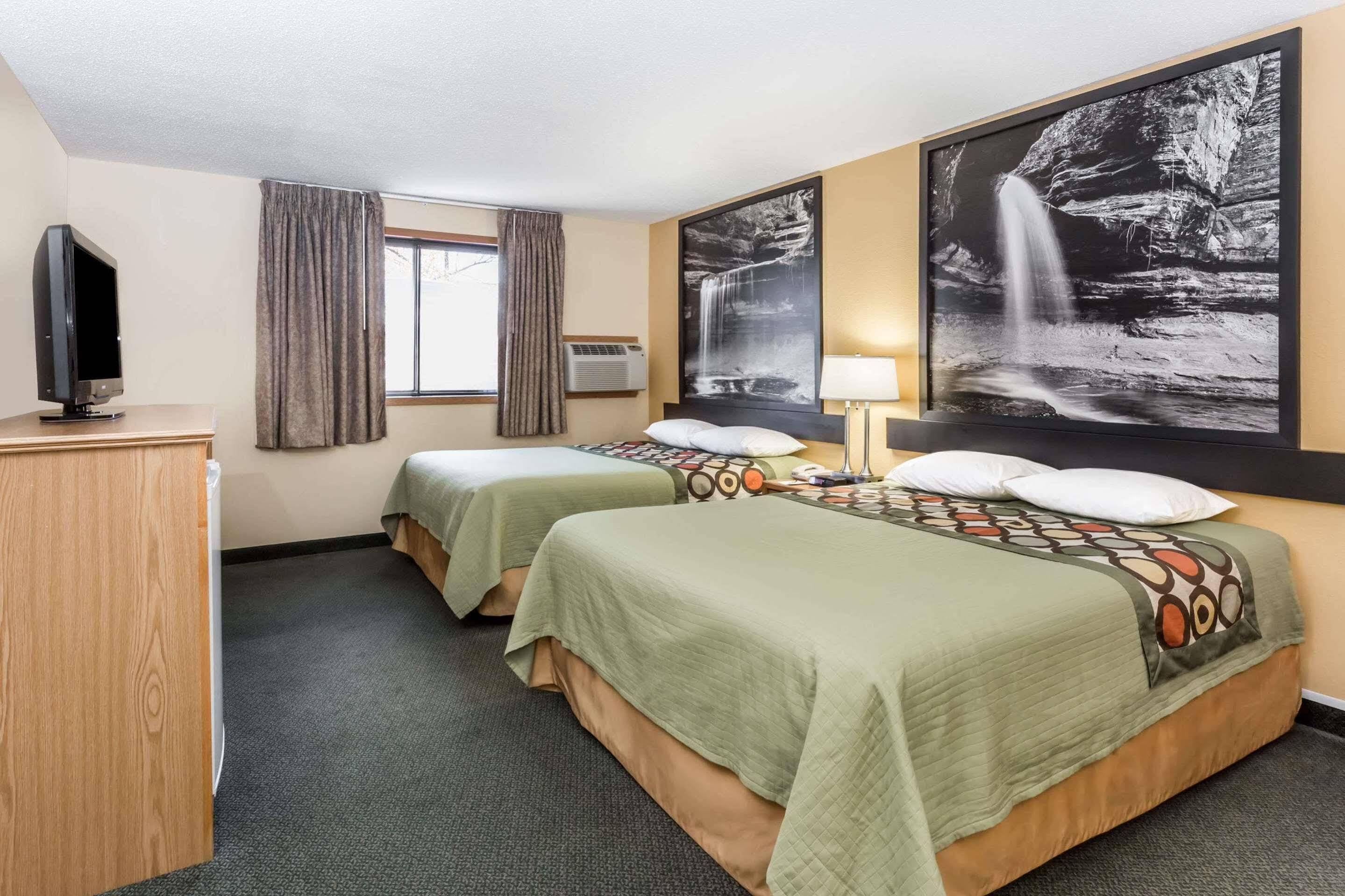 Hotel Super 8 By Wyndham Ottawa Starved Rock Zewnętrze zdjęcie